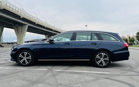 Mercedes-Benz E-Класс, 2019 год, 3 400 000 рублей, 3 фотография