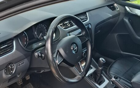 Skoda Octavia, 2015 год, 1 350 000 рублей, 6 фотография