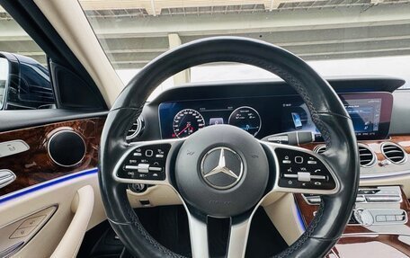 Mercedes-Benz E-Класс, 2019 год, 3 400 000 рублей, 11 фотография