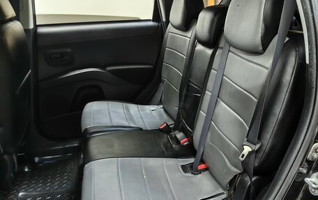 Mitsubishi Outlander III рестайлинг 3, 2012 год, 998 000 рублей, 8 фотография