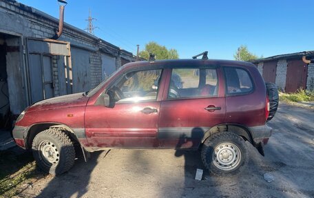 Chevrolet Niva I рестайлинг, 2005 год, 285 000 рублей, 1 фотография