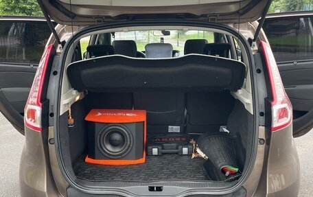Renault Scenic III, 2010 год, 750 000 рублей, 9 фотография