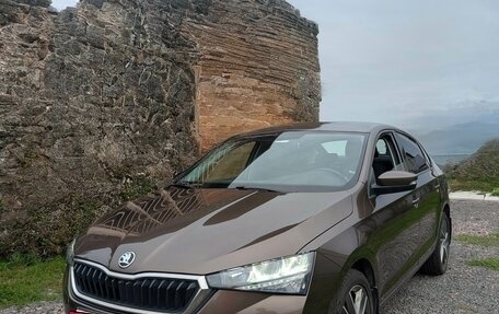 Skoda Rapid II, 2020 год, 1 590 000 рублей, 2 фотография
