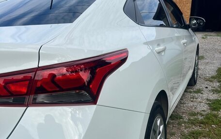 Hyundai Solaris II рестайлинг, 2018 год, 1 550 000 рублей, 7 фотография