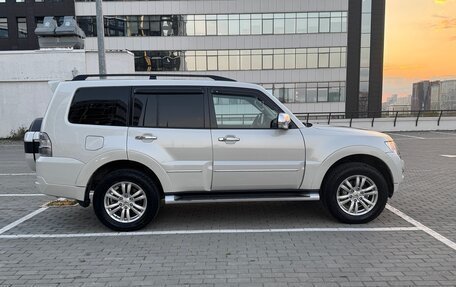 Mitsubishi Pajero IV, 2019 год, 3 800 000 рублей, 4 фотография