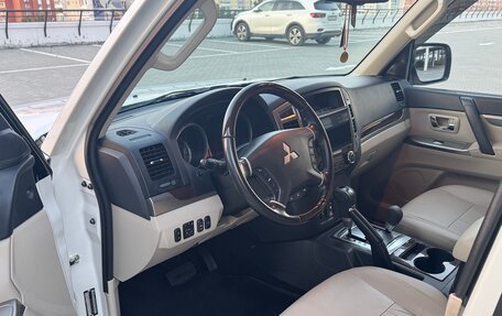 Mitsubishi Pajero IV, 2019 год, 3 800 000 рублей, 8 фотография
