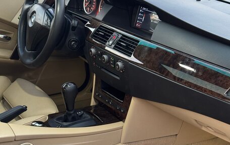 BMW 5 серия, 2003 год, 1 350 000 рублей, 17 фотография