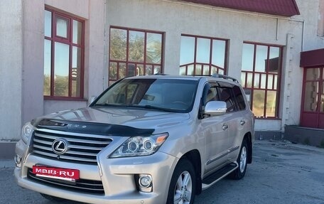 Lexus LX III, 2013 год, 3 100 000 рублей, 3 фотография