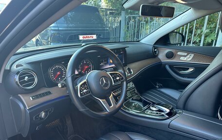 Mercedes-Benz E-Класс, 2020 год, 3 150 000 рублей, 10 фотография