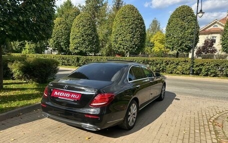 Mercedes-Benz E-Класс, 2020 год, 3 150 000 рублей, 6 фотография
