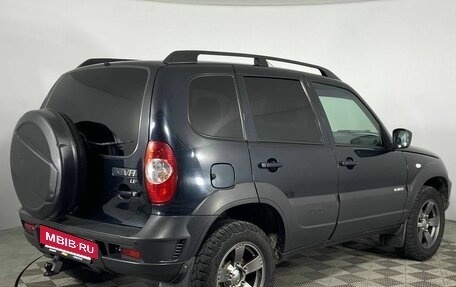 Chevrolet Niva I рестайлинг, 2018 год, 780 000 рублей, 5 фотография