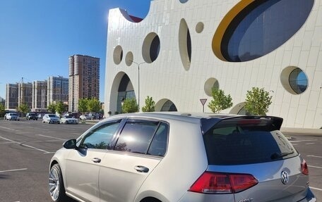 Volkswagen Golf VII, 2013 год, 1 070 000 рублей, 2 фотография
