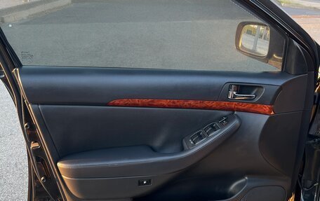 Toyota Avensis III рестайлинг, 2005 год, 930 000 рублей, 15 фотография