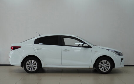 KIA Rio IV, 2018 год, 1 070 000 рублей, 5 фотография