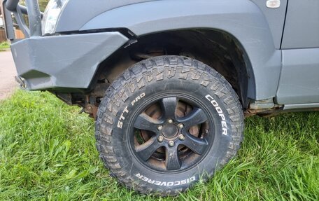 Toyota Land Cruiser Prado 120 рестайлинг, 2007 год, 2 200 000 рублей, 9 фотография