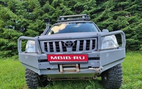 Toyota Land Cruiser Prado 120 рестайлинг, 2007 год, 2 200 000 рублей, 4 фотография