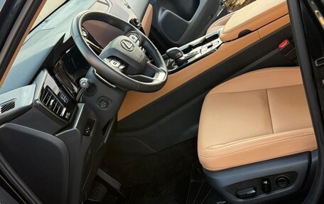 Lexus NX, 2024 год, 4 500 000 рублей, 5 фотография