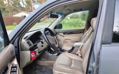 Toyota Land Cruiser Prado 120 рестайлинг, 2007 год, 2 200 000 рублей, 16 фотография