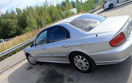 Hyundai Sonata IV рестайлинг, 2004 год, 650 000 рублей, 2 фотография