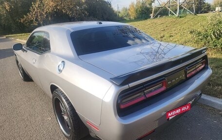 Dodge Challenger III рестайлинг 2, 2017 год, 3 300 000 рублей, 12 фотография