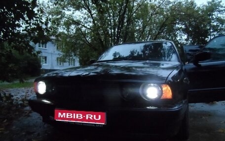 BMW 5 серия, 1991 год, 555 555 рублей, 1 фотография