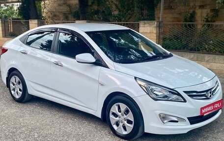 Hyundai Solaris II рестайлинг, 2015 год, 870 000 рублей, 2 фотография