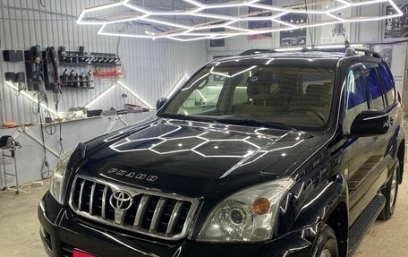 Toyota Land Cruiser Prado 120 рестайлинг, 2006 год, 2 050 000 рублей, 1 фотография