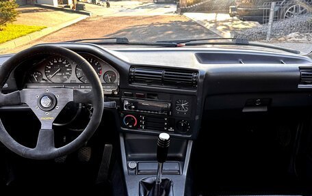 BMW 3 серия, 1985 год, 3 000 000 рублей, 11 фотография