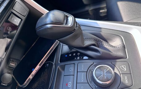 Toyota RAV4, 2021 год, 3 950 000 рублей, 9 фотография