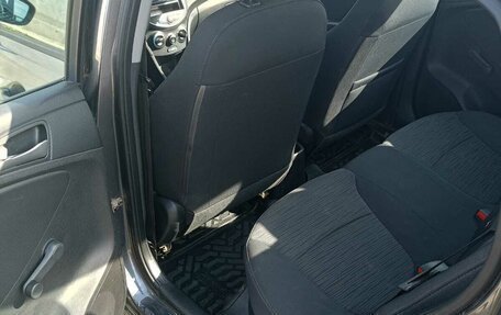 Hyundai Solaris II рестайлинг, 2016 год, 680 000 рублей, 4 фотография