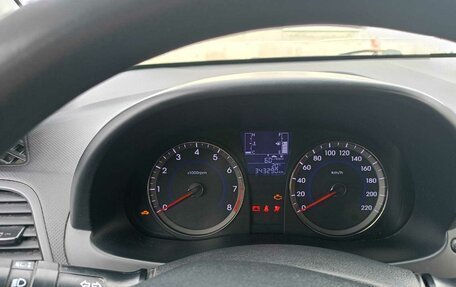 Hyundai Solaris II рестайлинг, 2016 год, 680 000 рублей, 12 фотография