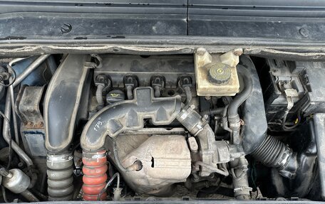 Citroen C4 Picasso II рестайлинг, 2009 год, 575 000 рублей, 24 фотография