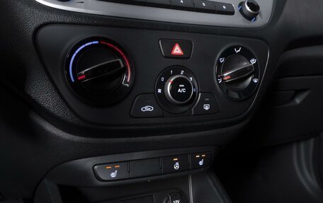 Hyundai Solaris II рестайлинг, 2017 год, 1 289 000 рублей, 13 фотография