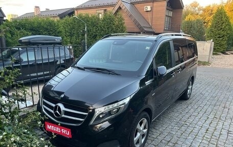 Mercedes-Benz V-Класс, 2014 год, 2 750 000 рублей, 1 фотография