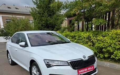Skoda Superb III рестайлинг, 2020 год, 2 650 000 рублей, 1 фотография