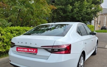 Skoda Superb III рестайлинг, 2020 год, 2 650 000 рублей, 3 фотография