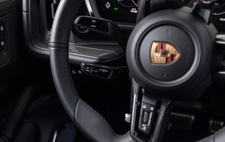 Porsche Cayenne III, 2025 год, 30 690 000 рублей, 17 фотография
