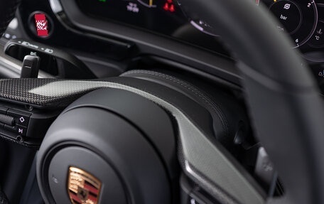 Porsche Cayenne III, 2025 год, 30 690 000 рублей, 16 фотография