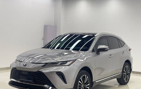 Toyota Venza, 2022 год, 3 331 552 рублей, 2 фотография