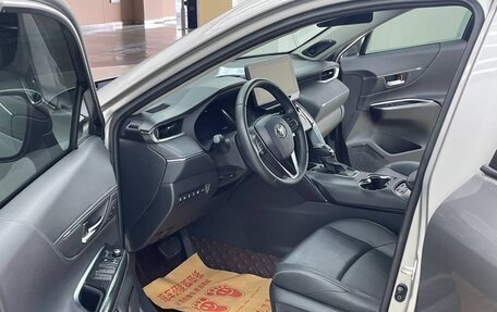 Toyota Venza, 2022 год, 3 331 552 рублей, 7 фотография