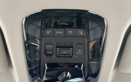 Toyota Venza, 2022 год, 3 331 552 рублей, 14 фотография