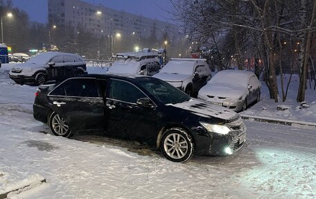 Toyota Camry, 2015 год, 1 850 000 рублей, 10 фотография
