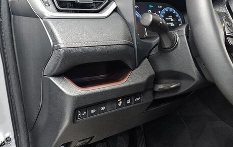 Toyota RAV4, 2023 год, 3 644 419 рублей, 12 фотография