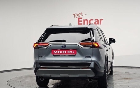 Toyota RAV4, 2023 год, 3 644 419 рублей, 4 фотография