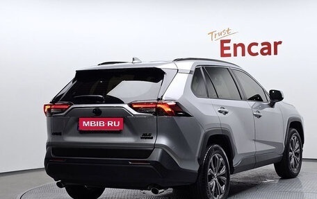Toyota RAV4, 2023 год, 3 345 320 рублей, 2 фотография