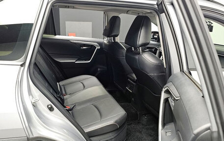 Toyota RAV4, 2023 год, 3 345 320 рублей, 13 фотография