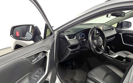 Toyota RAV4, 2023 год, 3 345 320 рублей, 15 фотография