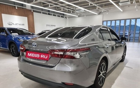 Toyota Camry, 2023 год, 3 082 113 рублей, 2 фотография