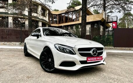 Mercedes-Benz C-Класс, 2017 год, 2 450 000 рублей, 1 фотография