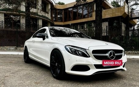 Mercedes-Benz C-Класс, 2017 год, 2 450 000 рублей, 4 фотография
